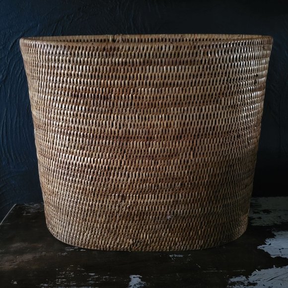 Vintage Rattan Newspaper Holder, Rattan Magazine Basket - Picture 4 of 10
